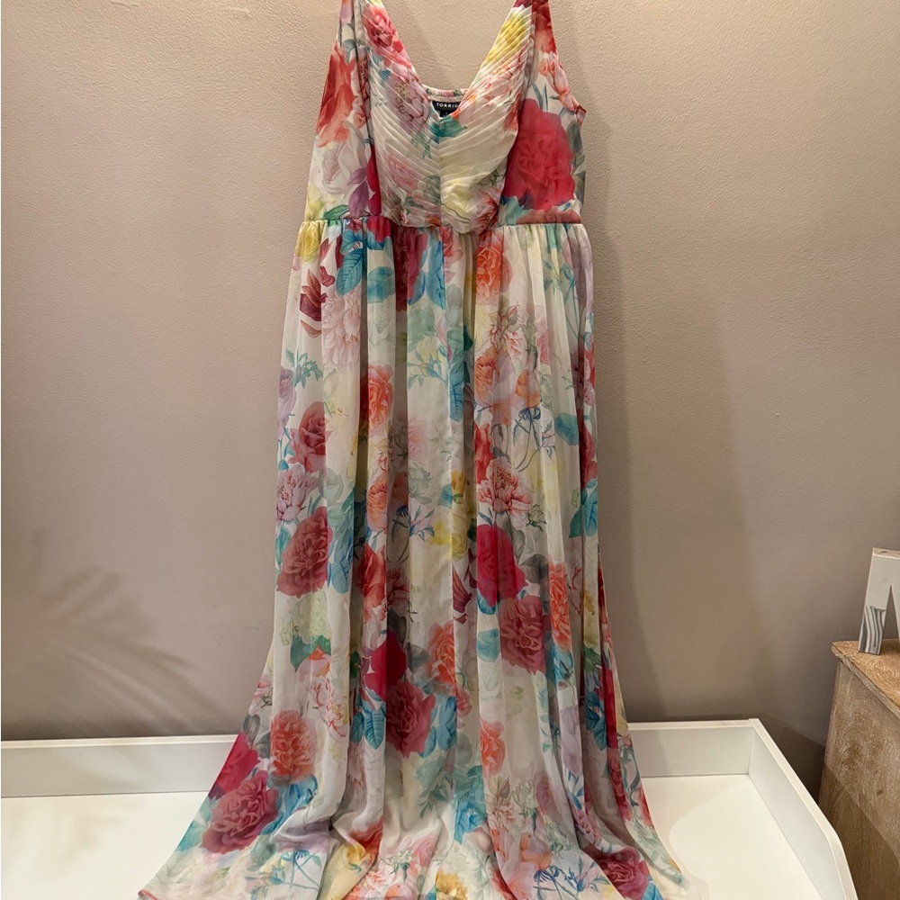 torrid Floral Maxi Dress in White with Red, Pink, Blue, Yellow Accents
